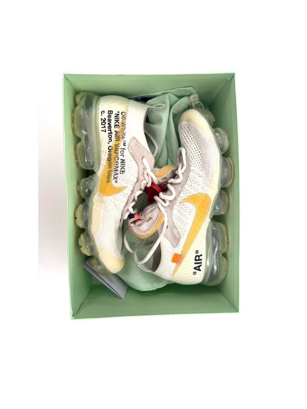 Men’s Nike x Off-White Air VaporMax Flyknit “White” AA3831-100 Size 8.5